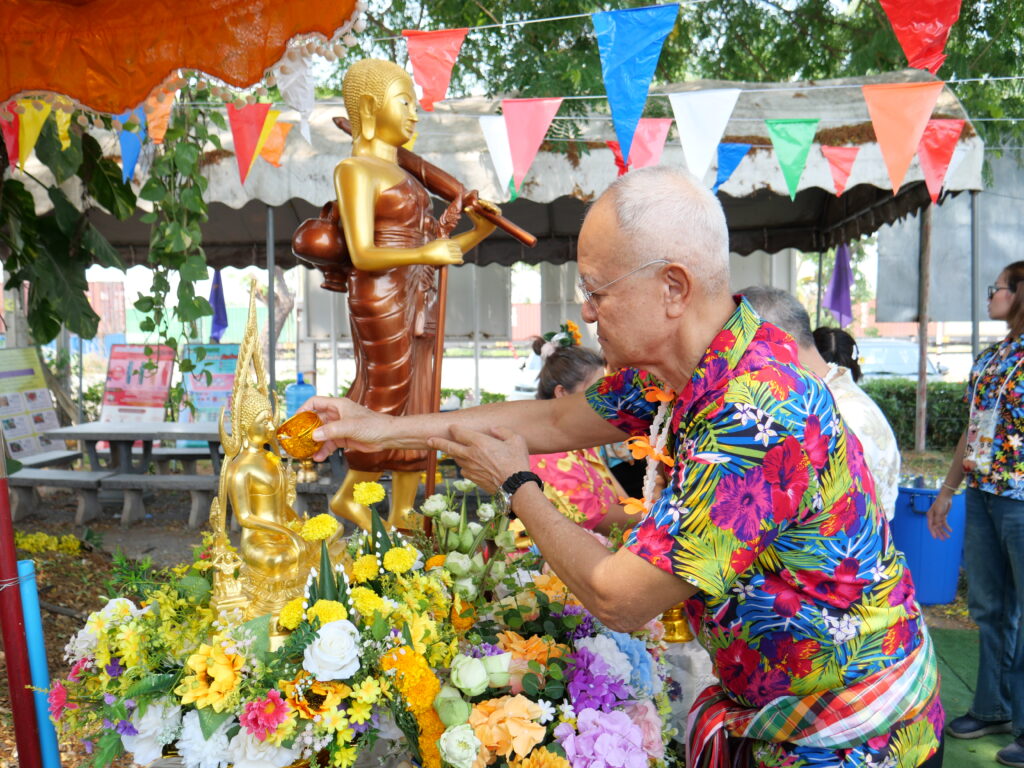 คณะผู้บริหารและพนักงาน อุดรโพแทช ร่วมสรงน้ำพระตามประเพณี เนื่องในวันสงกรานต์ประจำปี 2569